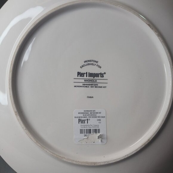 PIER 1 Magnolia Ironstone Dinner Plate 10 1/2"  Retired Dicontinued White Flower - Picture 6 of 7